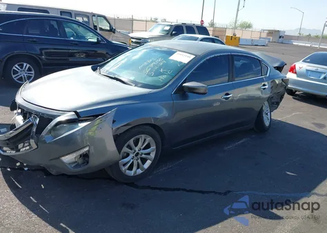 2014 Nissan Altima 2.5/2.5 S/2.5 Sl/2.5 Sv из США, поврежденный, VIN 1N4AL3AP6EN358745